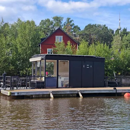 2ndhomes Houseboat With Sauna & Terrace In Mustikkamaa Helsinky